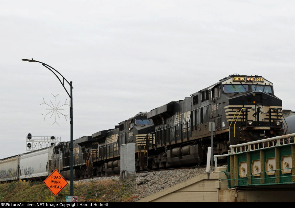 NS 8062 leads train 13R at Elm